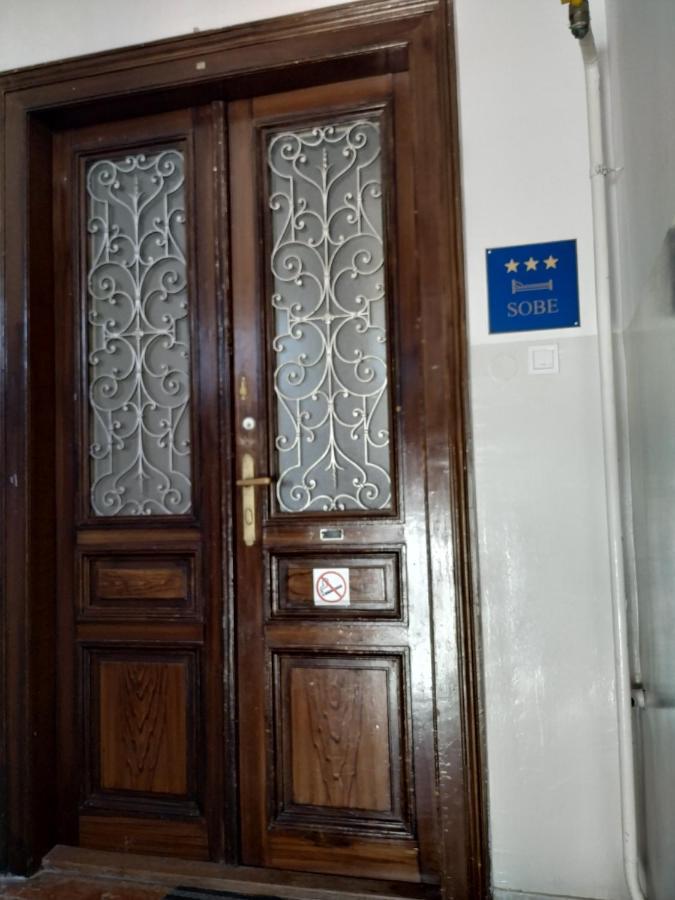 Apartments Todorovic Pula Exterior photo