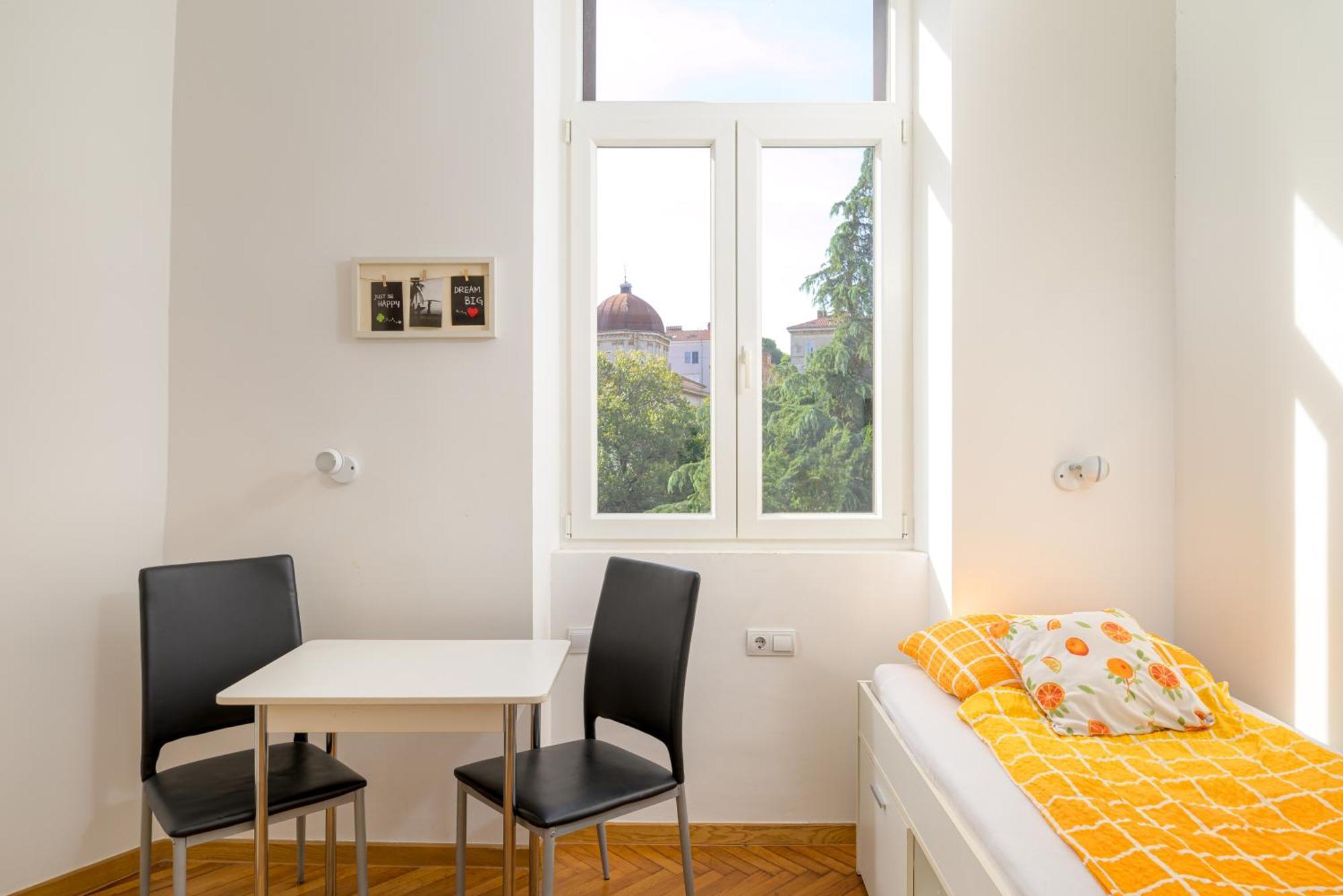 Apartments Todorovic Pula Exterior photo