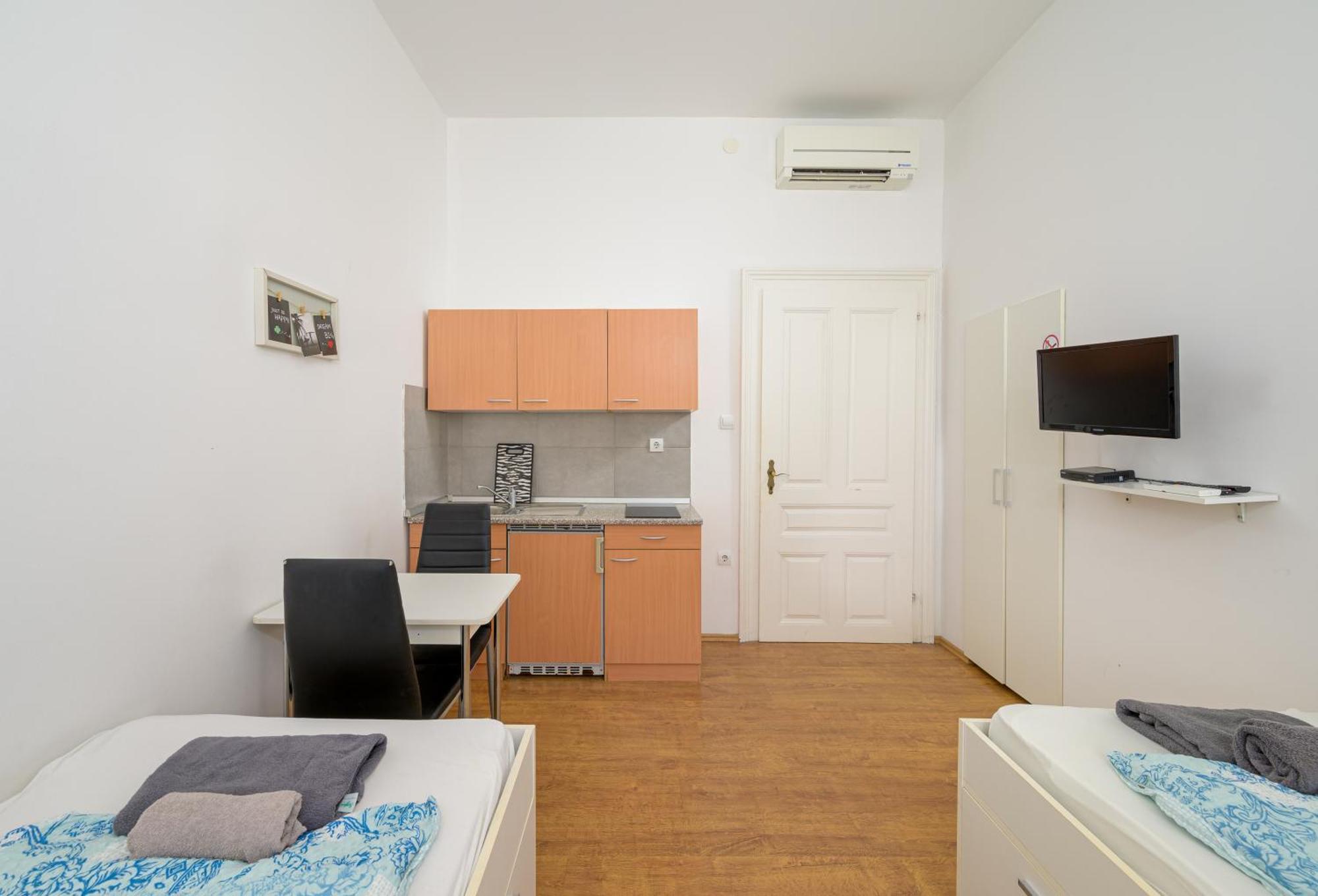 Apartments Todorovic Pula Exterior photo